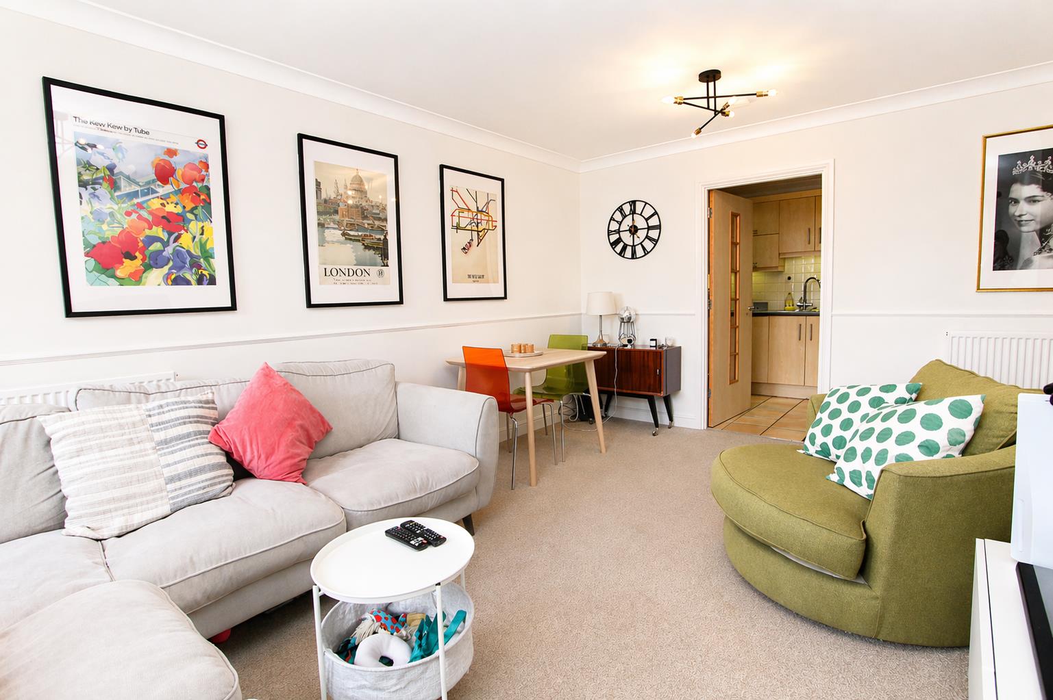 2 bed property in Melbourne Road, Wallington